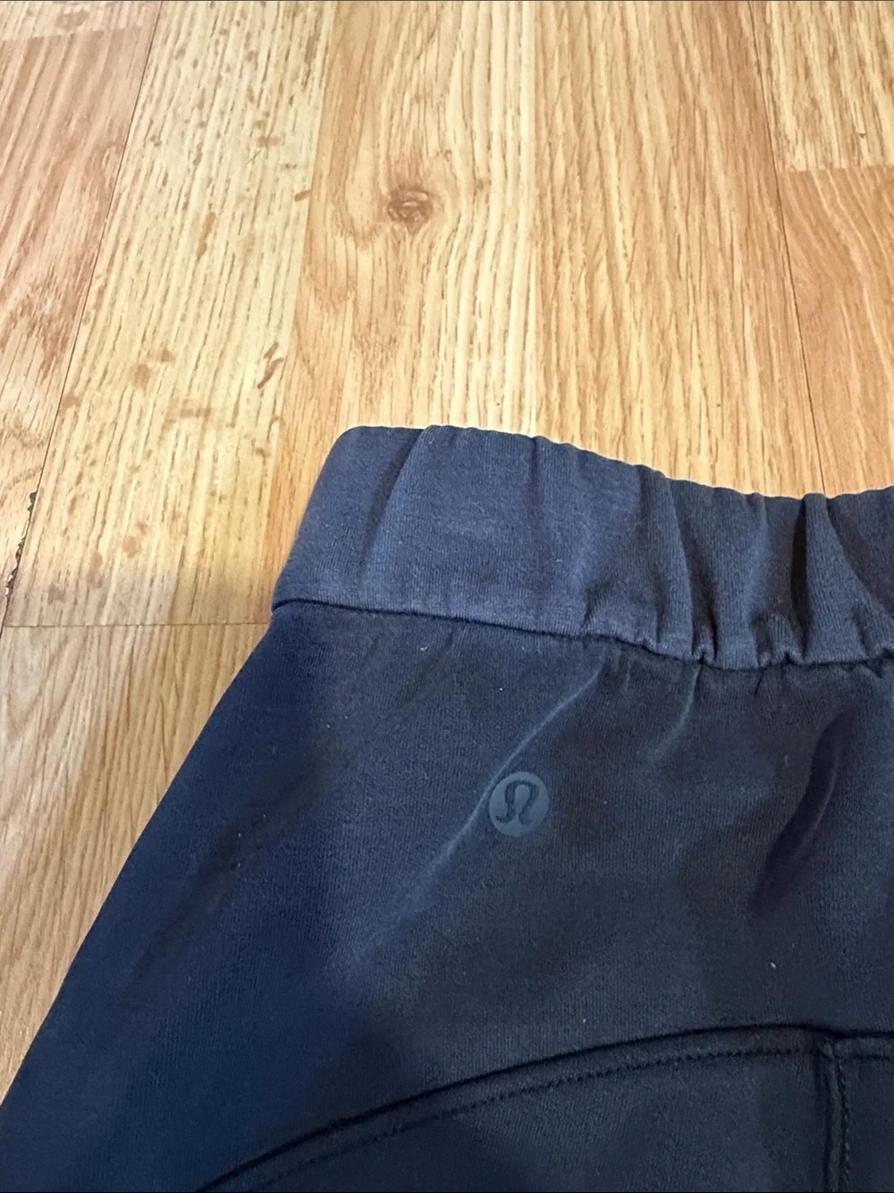 Lululemon Softstreme Relaxed High Rise Pant Size 4 Black
